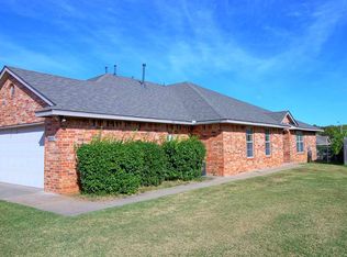 2421 N Glenwood Dr #2423, Stillwater, OK 74075