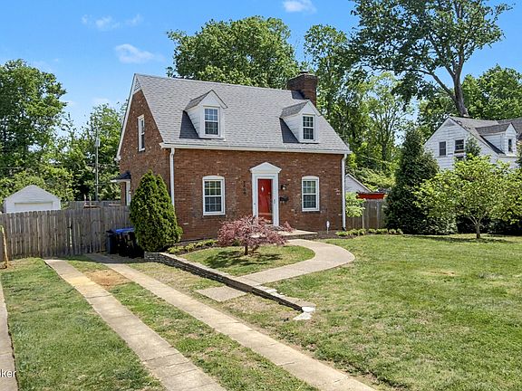 3rd image of 2809 Arlington Rd