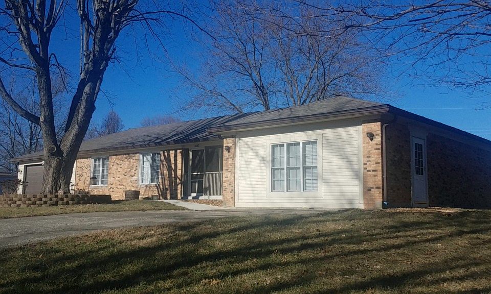 1st image of 10082 Medallion Dr