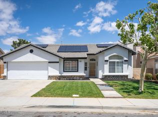 4141 De Anza Dr, Palmdale, CA 93551