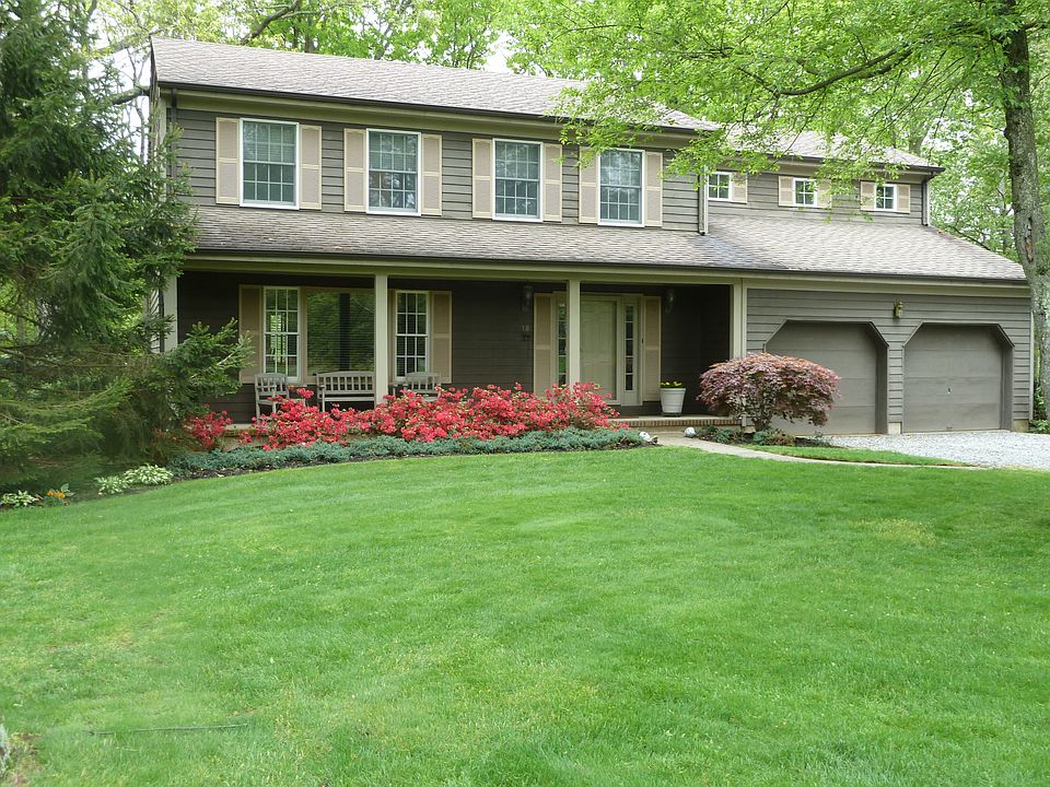 5 bd CUSTOM COLONIAL