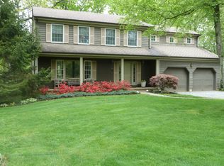 12 Harvest Ln, Tinton Falls, NJ 07724