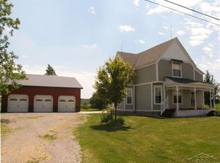 12127 Peet Rd, Chesaning, MI 48616