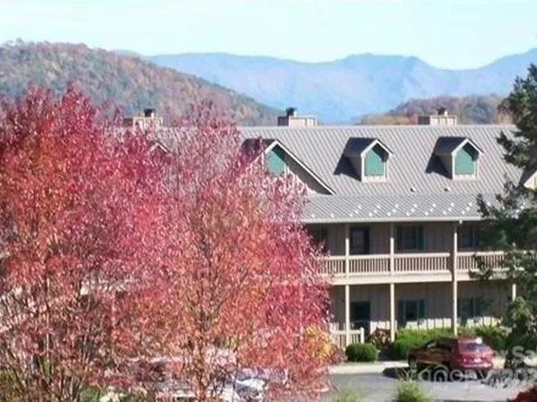 2521 Wolf Laurel Rd #203, Mars Hill, NC 28754
