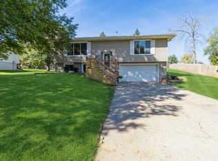 1150 Pinehurst Ln, Norwalk, IA 50211