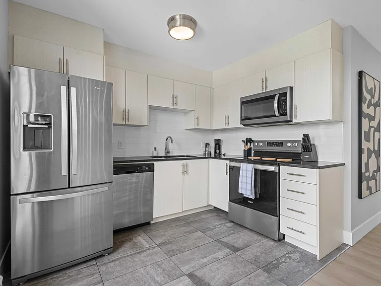 3569 Dutch Village Rd — Photo 47