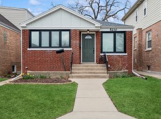 5210 N Moody Ave, Chicago, IL 60630