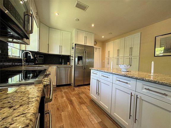 5th image of 11 Vista Gardens Trl APT 201