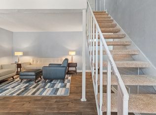 1434 E Chavaneaux Rd #2, San Antonio, TX 78214