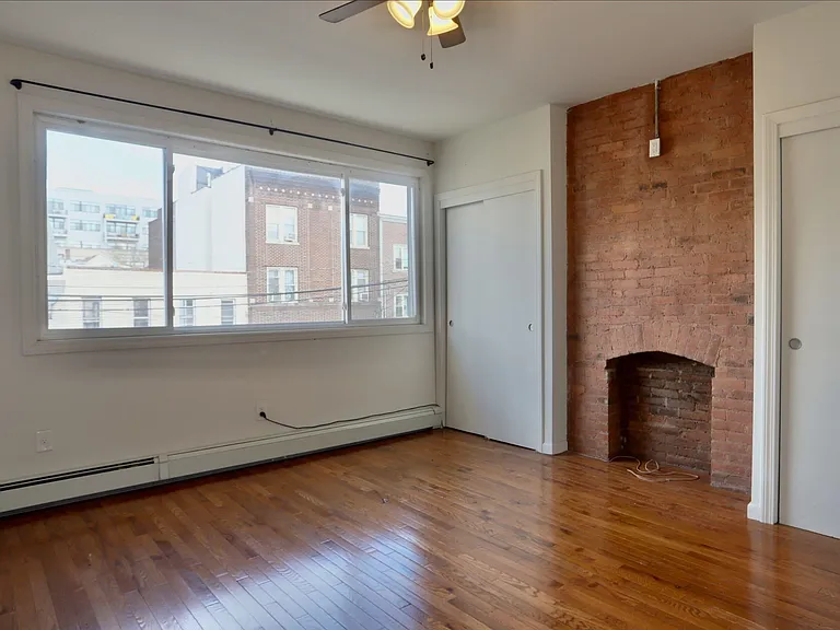 79 Beacon Ave #3 — Photo 7