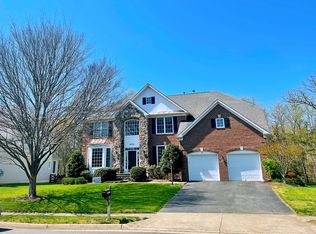 9016 Acadia Park Dr, Bristow, VA 20136