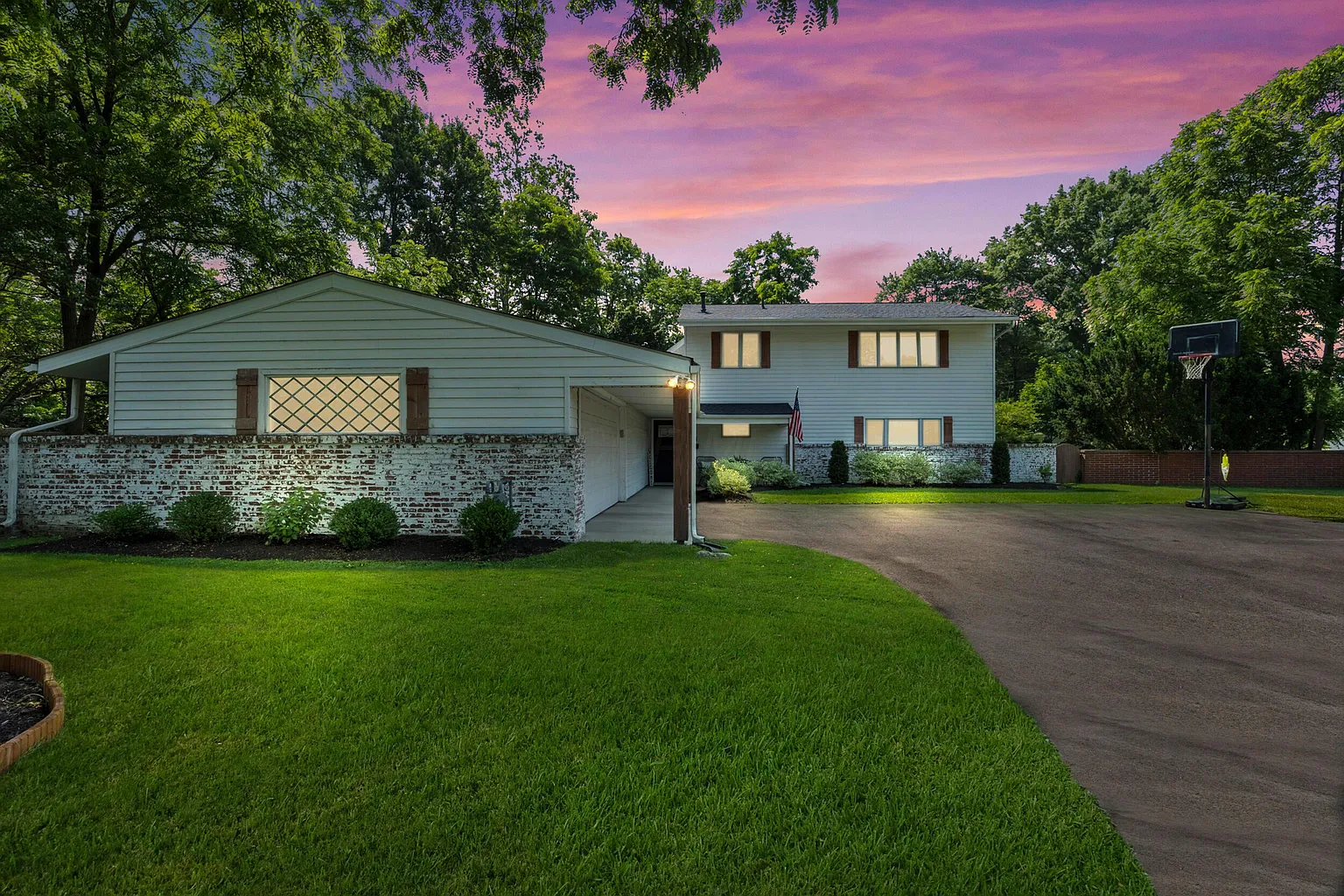 298 Flint Ridge Dr photo 1