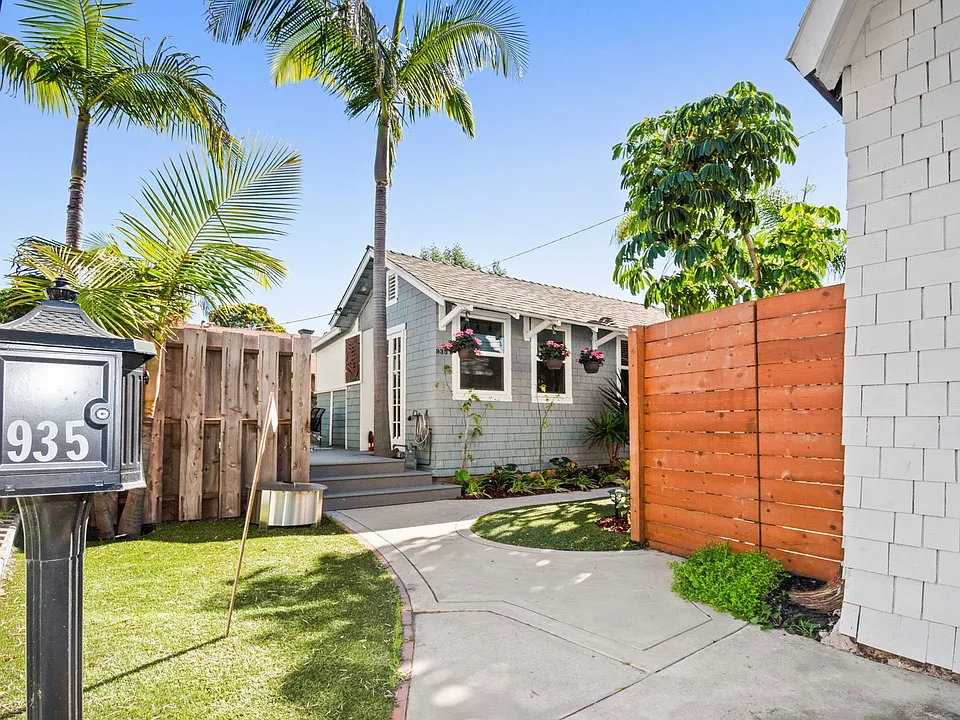 935 Olive Ave
