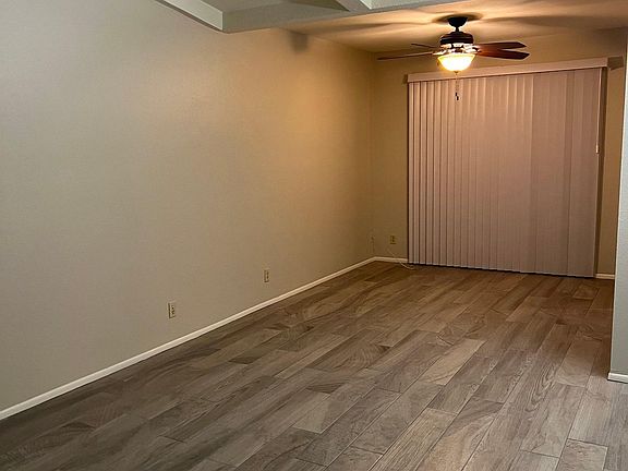 3rd image of 518 N Harris Dr APT B