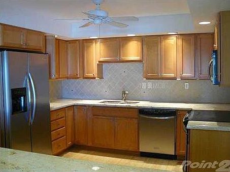 5th image of 101 Benjamin Franklin Dr APT 33