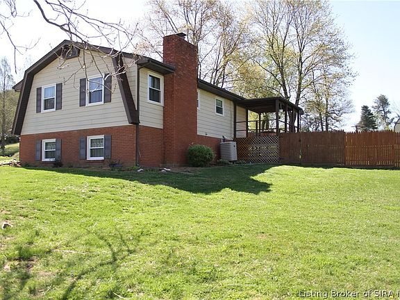 3rd image of 102 Macon Avenue