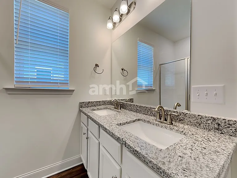 7056 Creeksong Dr — Photo 15