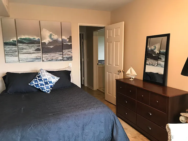 2518 Encina Way #B — Photo 8