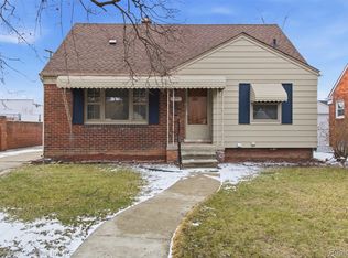 23041 Roanoke Ave, Oak Park, MI 48237