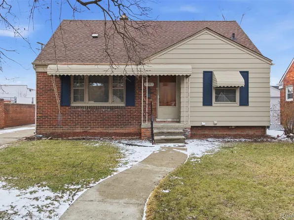 23041 Roanoke Ave, Oak Park, MI 48237