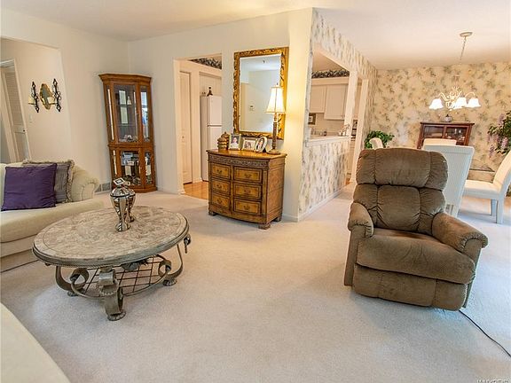 5th image of 670 Northridge Dr APT 102