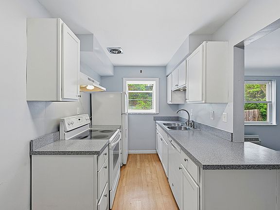 4th image of 6469 Montgomery Rd APT 8