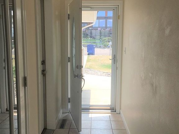 2nd image of 2709 Ivy Dr