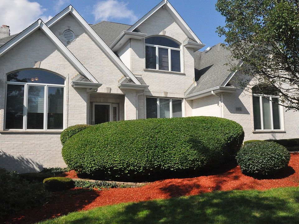 1st image of 10902 Glenlake Dr