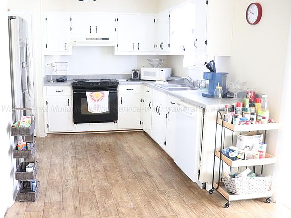 4th image of 334 Bird Farm Rd