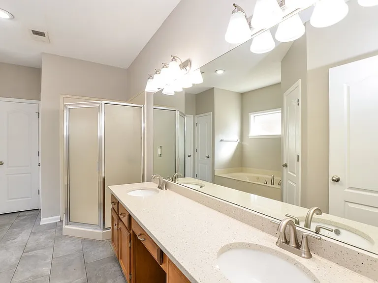 4485 Nicholas Ln — Photo 13