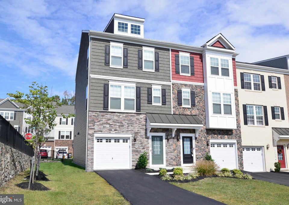 1st image of 15298 Westham Ct Unit 125