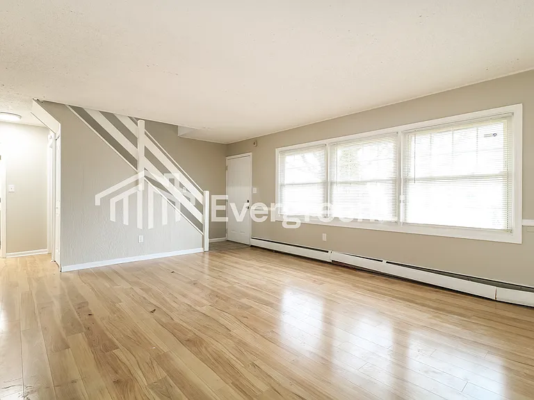 11 Return Ln — Photo 4