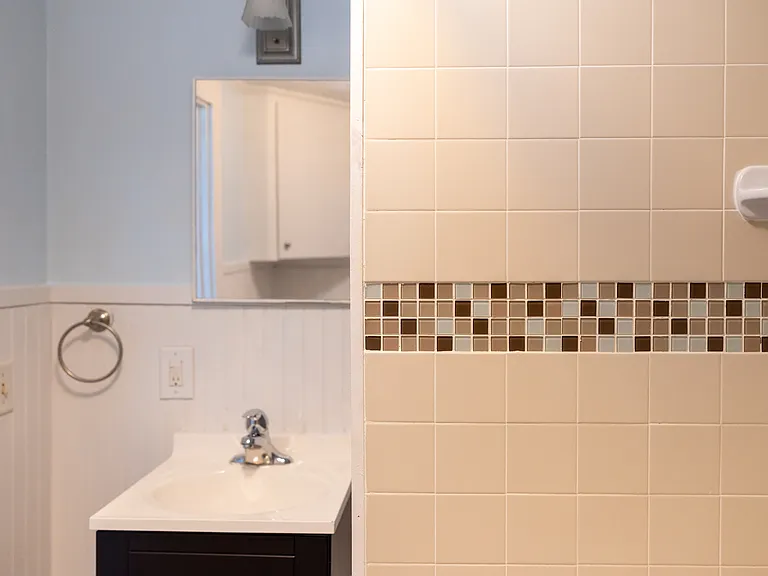 32 Stevens Ave #1 — Photo 15
