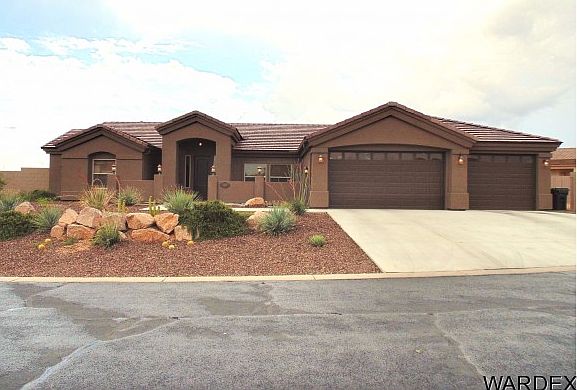 1st image of 2260 Mesa Dr