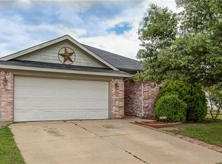 6912 Laurel Canyon Ter, Fort Worth, TX 76132