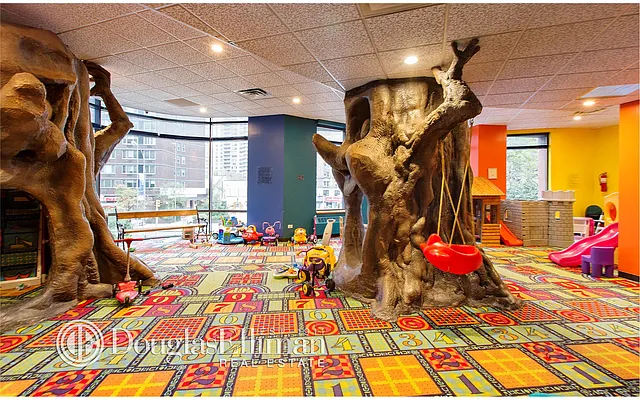 Sold by Douglas Elliman | media 26