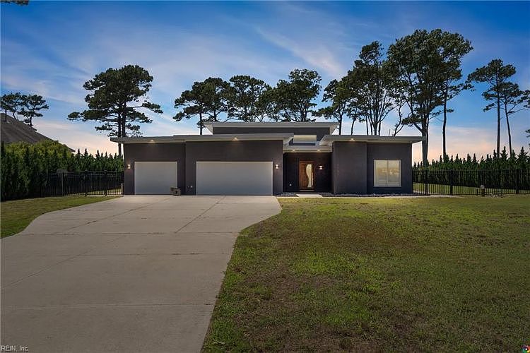1st image of 4037 Bluff Ln