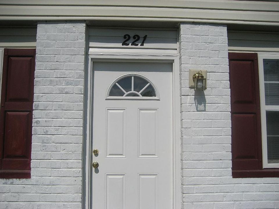 2nd image of 221 Flamingo Dr