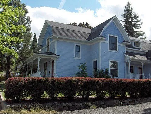 351 Morton St photo 1