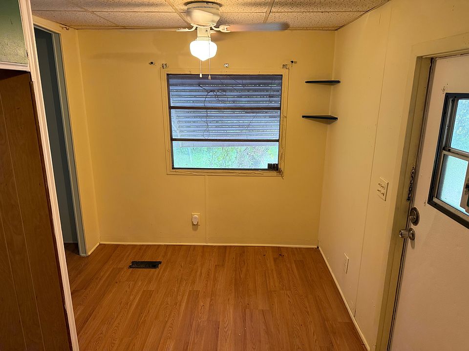 Dining nook