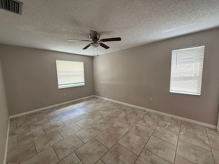 7733 Atherton Ave — Photo 14