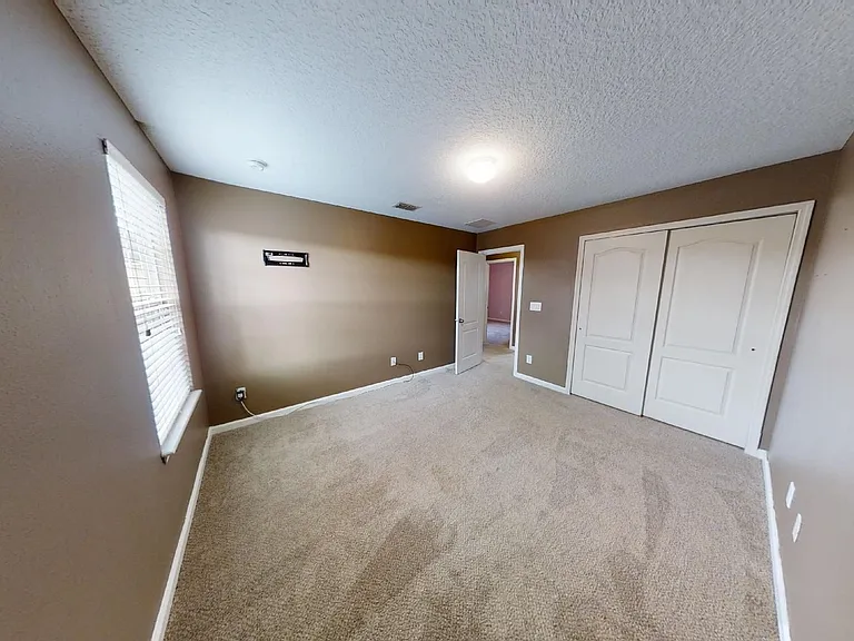 15695 Lexington Park Blvd — Photo 49