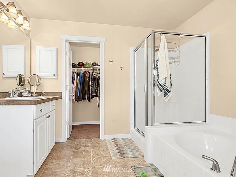 9956 244th Pl NE #98053REDMOND — Photo 9
