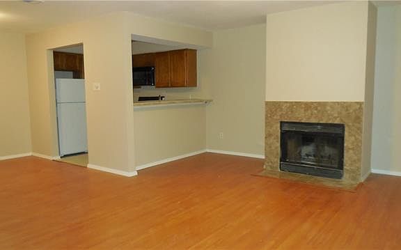 3rd image of 3022 Forest Ln APT 306