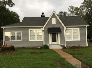 306 N Washington St #PENTHOUSE, Livingston, AL 35470