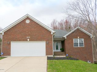 522 Chieftain Dr, Fairdale, KY