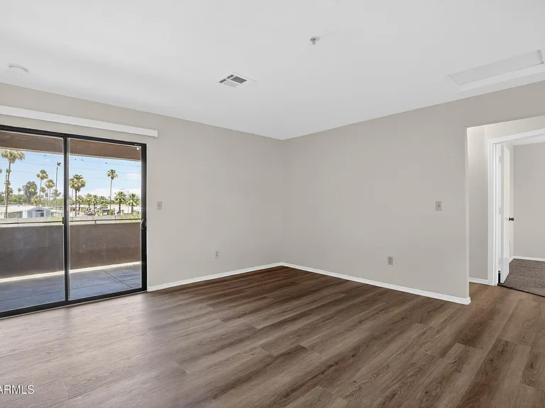 16033 N 25th St #207 — Photo 9