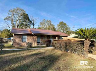 403 E Underwood St, Brewton, AL 36426