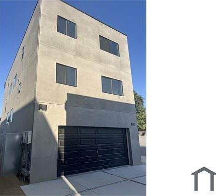 2nd image of 1016 N Pioneer Ave #A