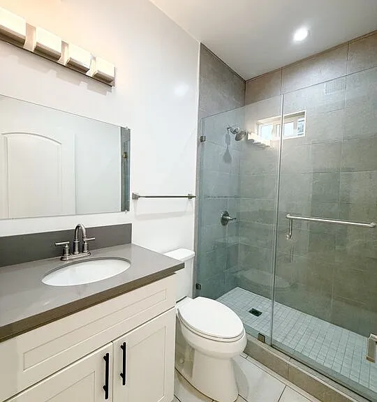 816 1/2 N McCadden Pl — Photo 13